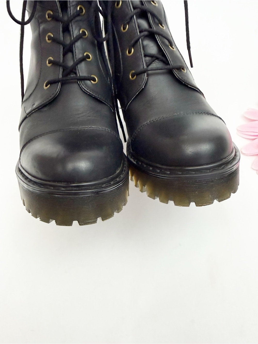 Dr. Martens Averil Leather Heeled Ankle Boots Black - Picture 5 of 14